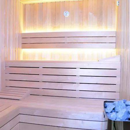 Paola Hotel 4*